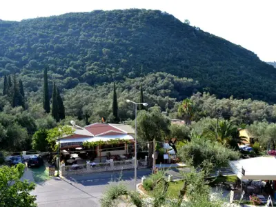 Spyros - Photo 4