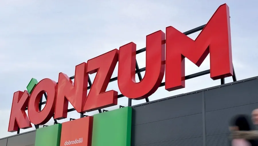 Konzum - Photo 3