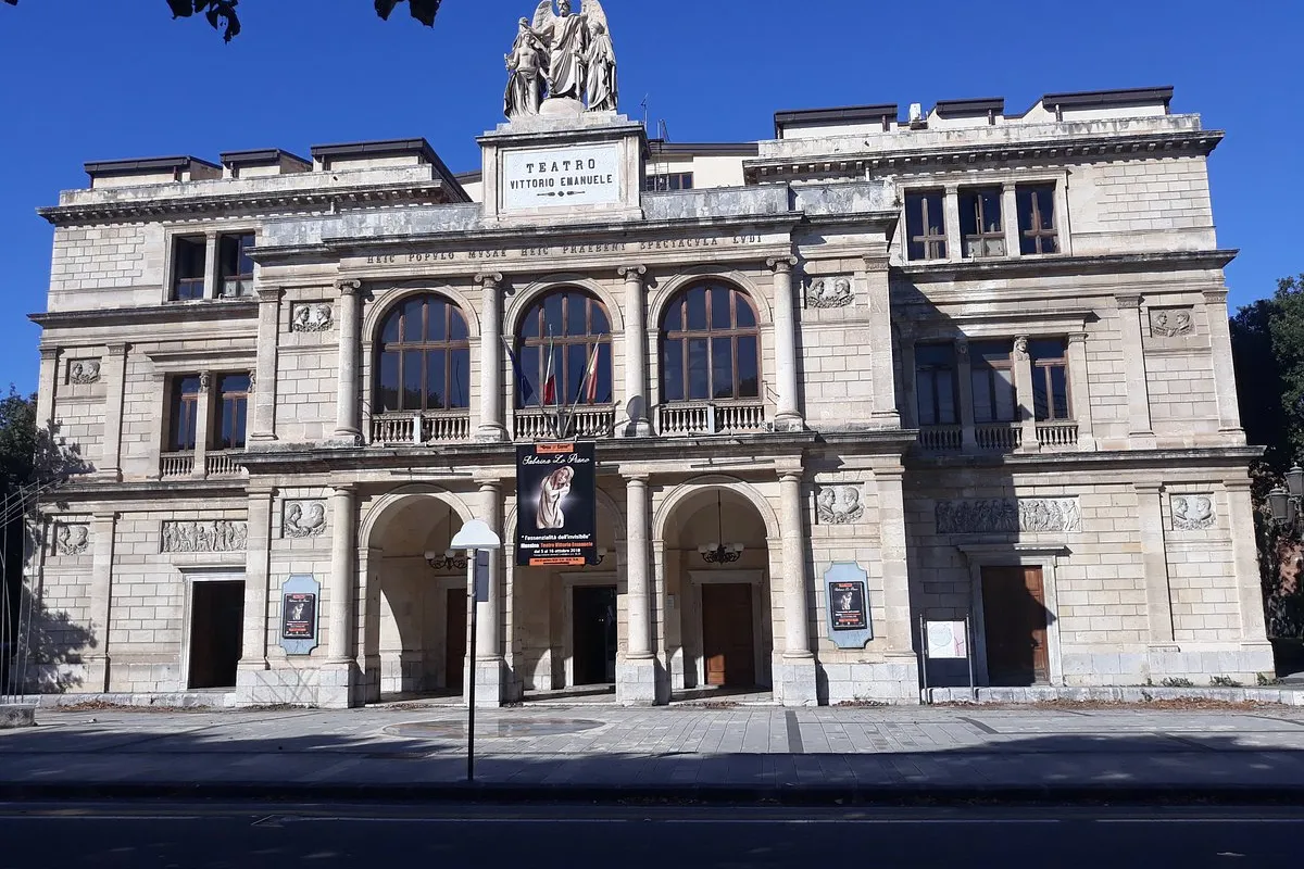 Teatro Trifiletti - Photo 4