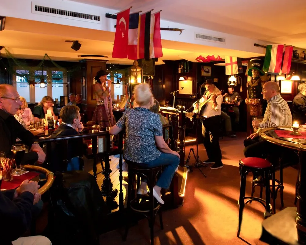 Bierstube Duewell - Photo 4
