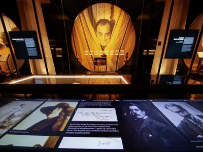 Museo Enrico Caruso - Photo 3