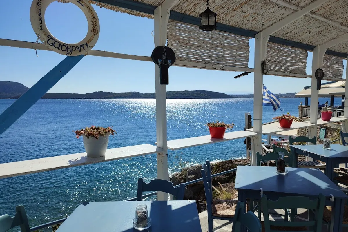 Καβοσ - Photo 1