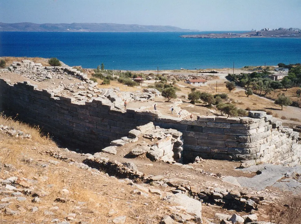 Θορικό - Photo 1