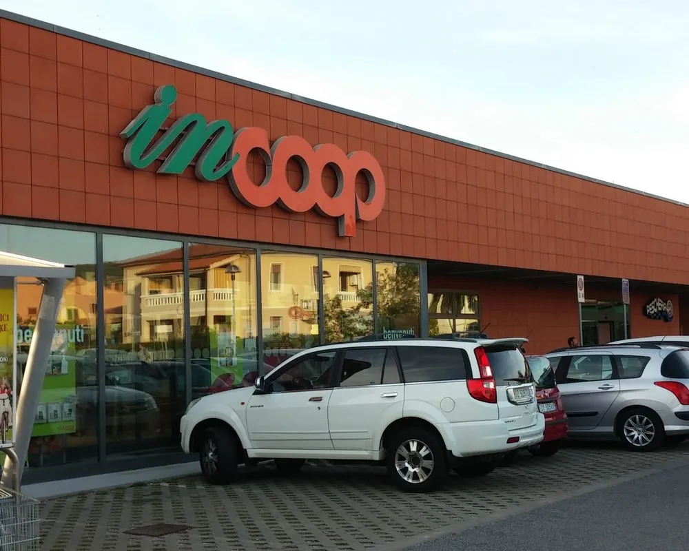 Coop - Photo 2