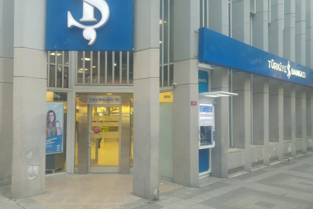 Türkiye İş Bankası - Photo 1