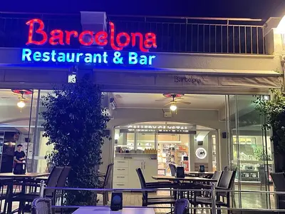 Barcelona Cafe Bar - Photo 2