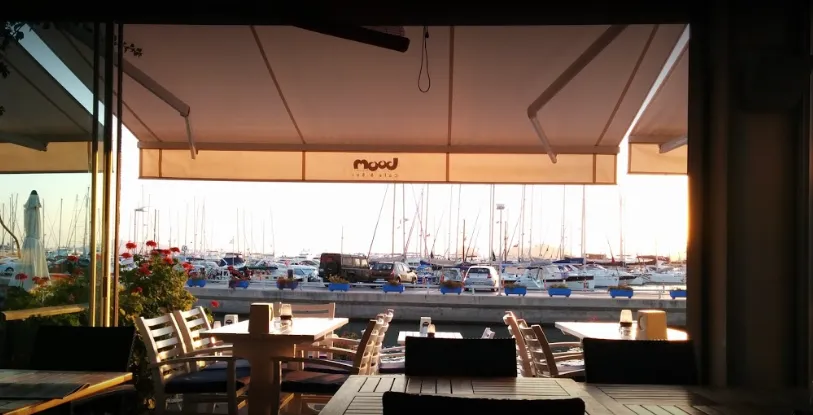 Barcelona Cafe Bar - Photo 1
