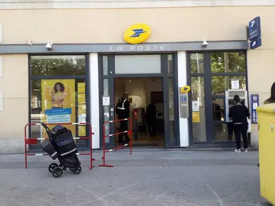 La Banque Postale - Photo 1