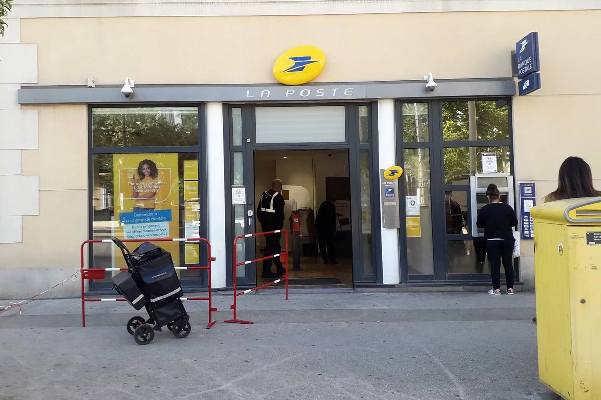 La Banque Postale - Photo 1