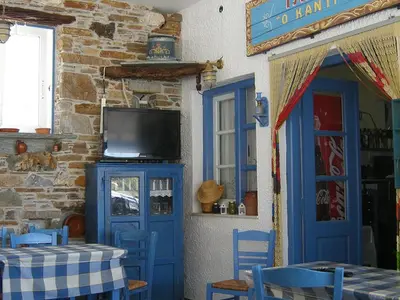 Taverna O Kantris - Photo 2