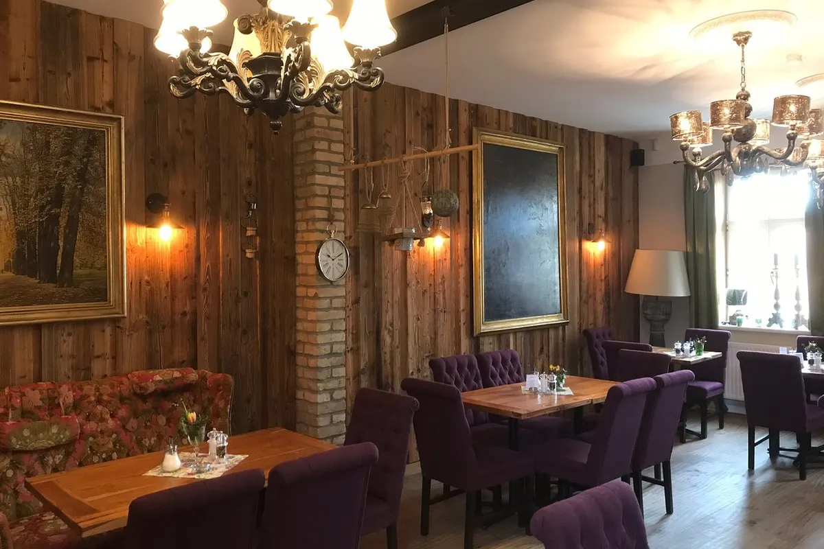 Café und Brasserie Hagemeister - Photo 2