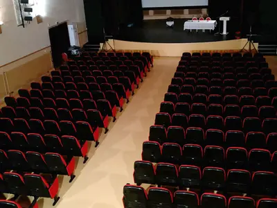 Melina Mercouri Theatre - Photo 3
