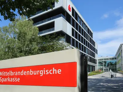 Mittelbrandenburgische Sparkasse - Photo 1