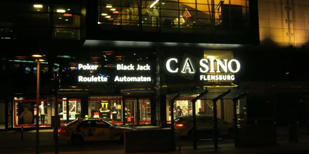 Playhouse - Photo 1