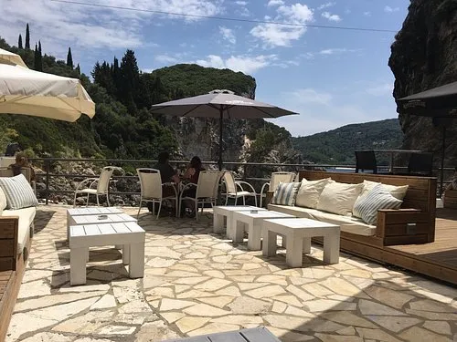 La Grotta Lounge and Pub - Photo 1