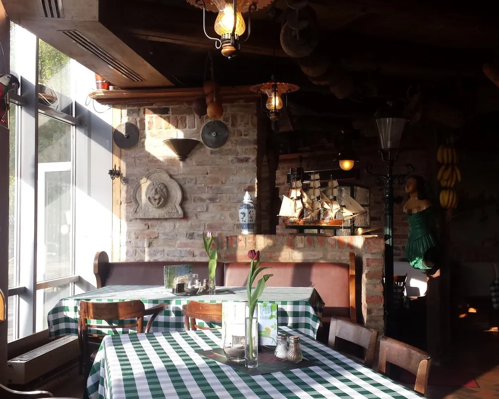 Nevios Pizzahaus - Photo 4