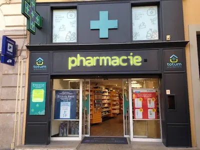 Pharmacie Beau Legrand - Photo 1