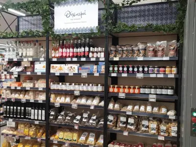 Mini Market - Photo 3