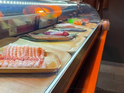 Katsu sushi café - Photo 3