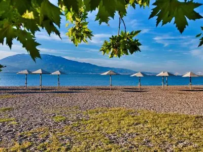 Nafpaktos Beach - Photo 2