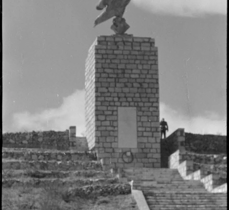 Battle of Crete 1941 - German Parachutist Memorial - Photo 2