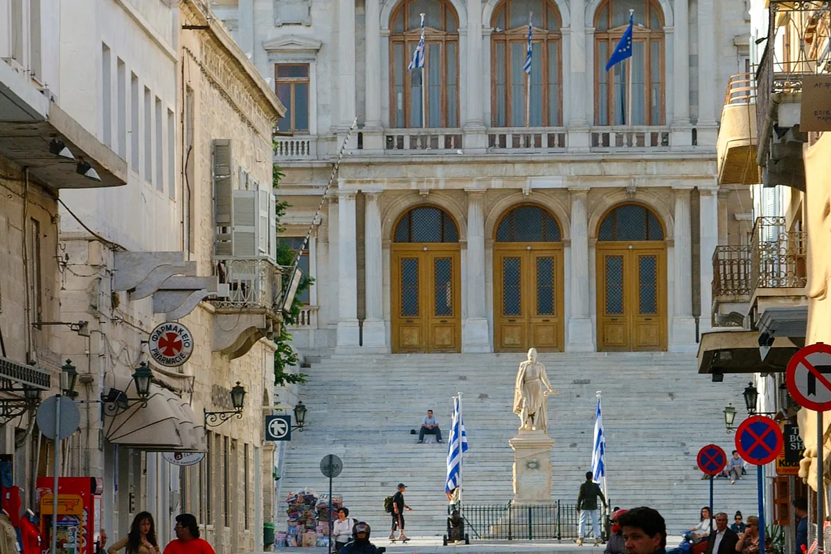 BP Chalaris - Photo 2