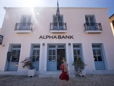 Alpha Bank - Photo 2
