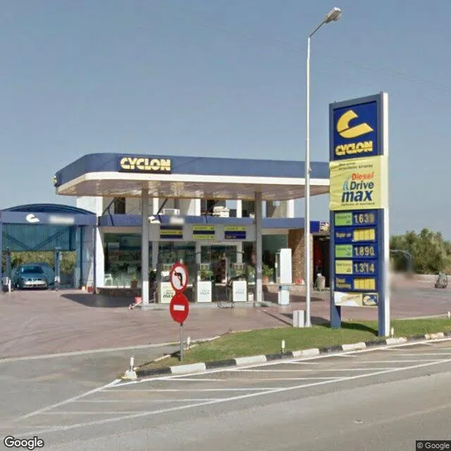 CYCLON - Photo 1
