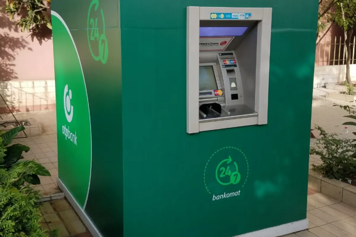 OTP Bank - Photo 2