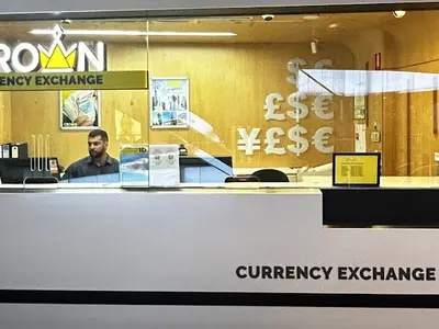 Crown Currency Exhange - Photo 3