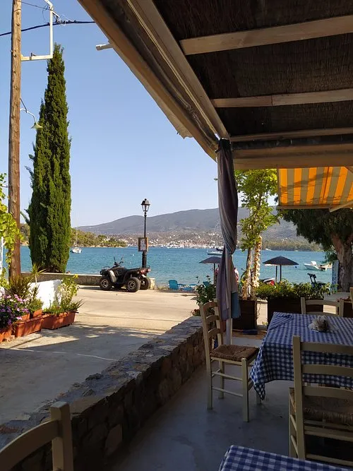Taverna O Petros - Photo 2