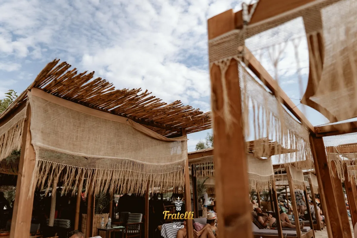 Fratelli Beach Bar - Photo 4