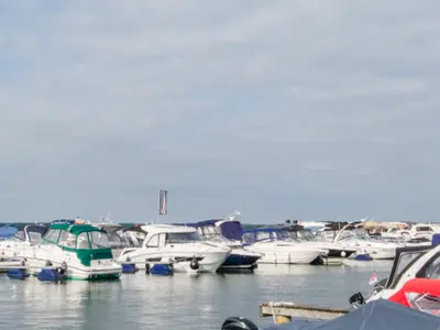 Fuel Dock - Photo 3