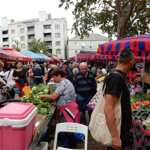 Plus market - Photo 2