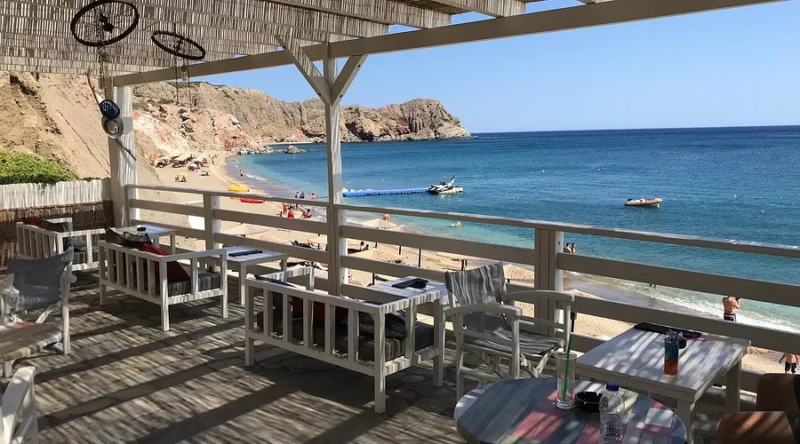 Pelagos beach bar taverna - Photo 1