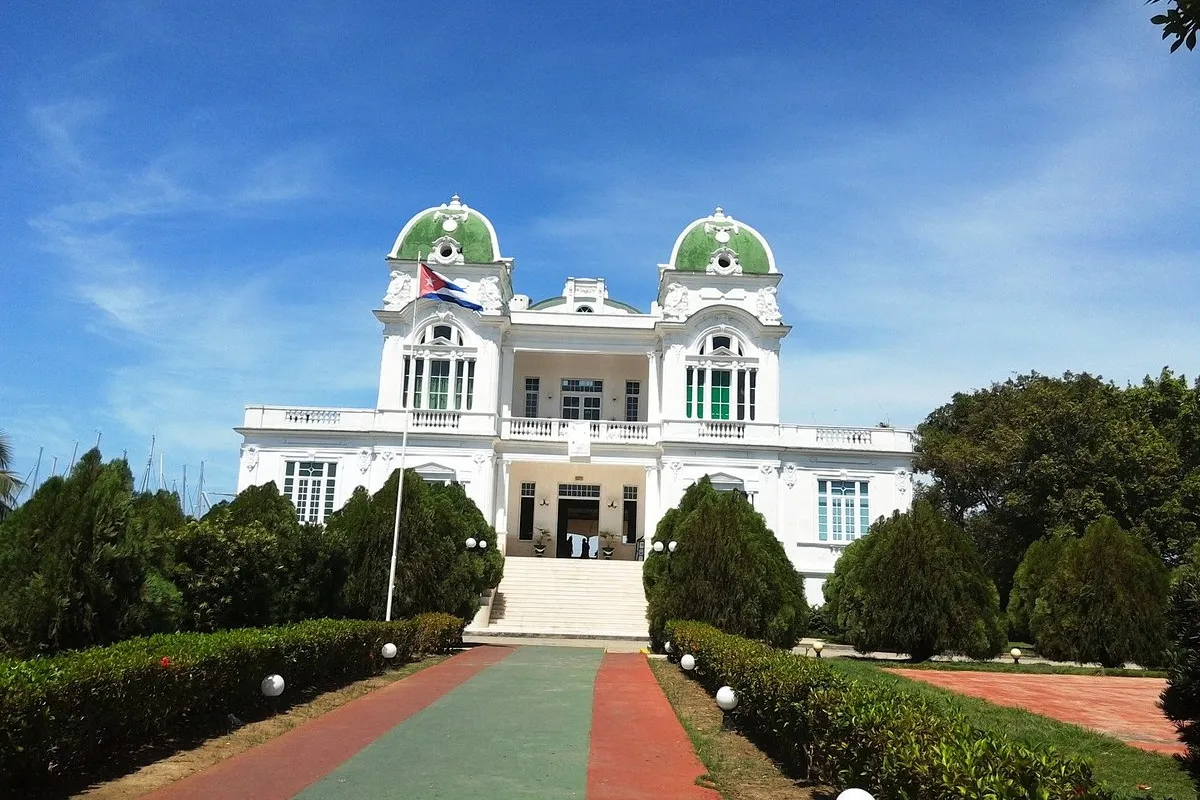 Cadeca Punta Gorda - Photo 1