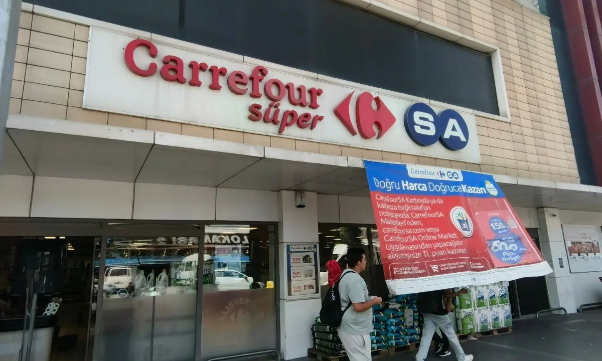 Carrefour - Photo 3