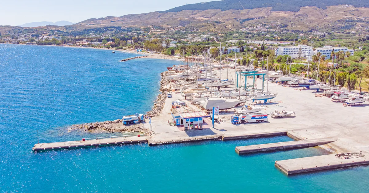 Fuel Dock - Photo 5