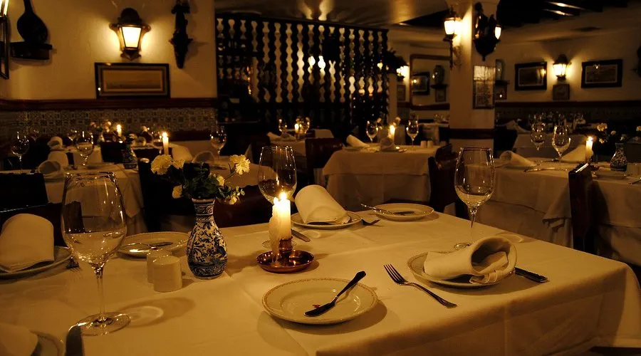 Vin Rouge - Photo 1