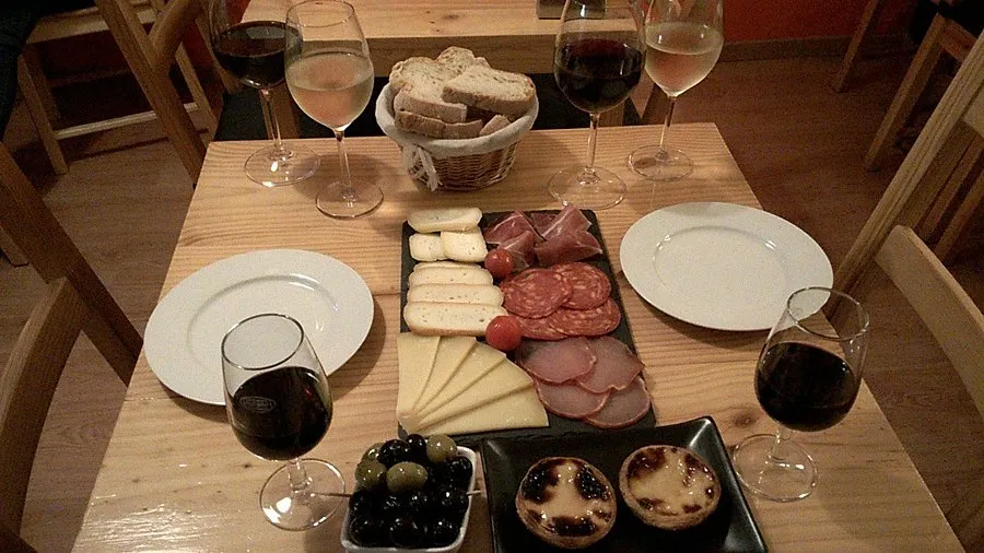 Vin Rouge - Photo 2