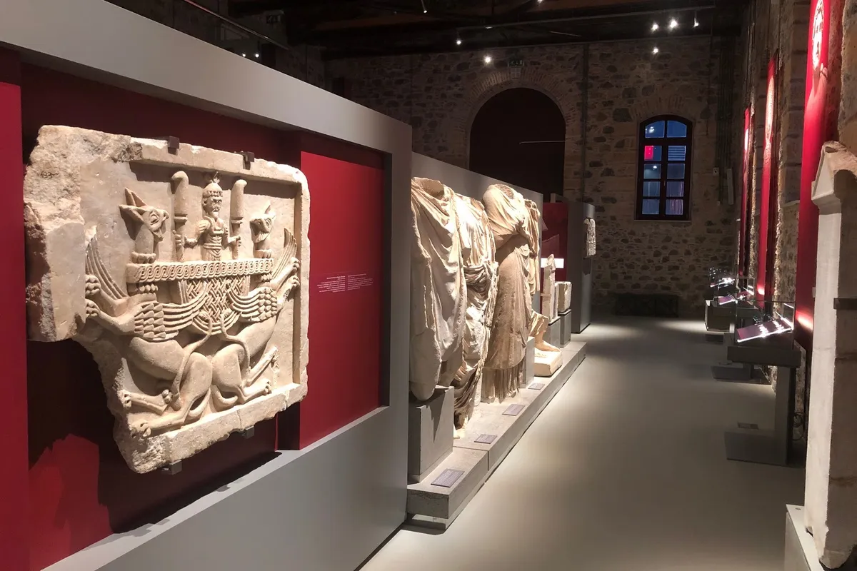 Archaeological Museum of Chalkida "Arethousa" - Photo 2