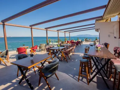 Seaside Sport Cafe - Photo 2