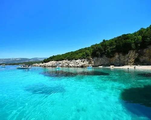 Shipwreck - Photo 3