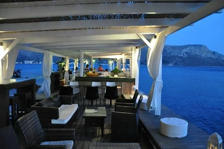 Lime Beach Bar - Photo 1