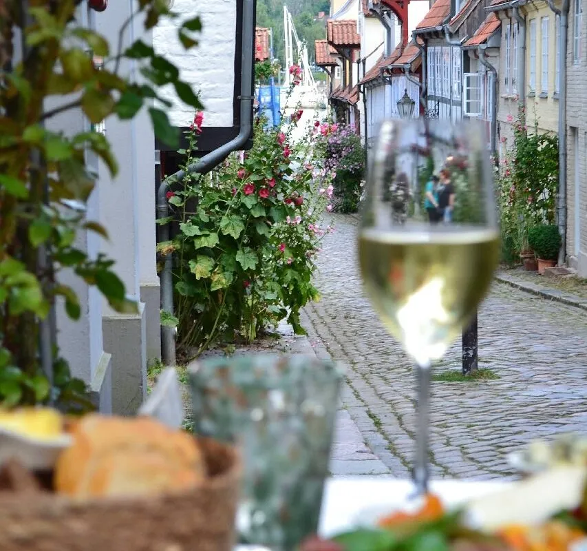 Amy's Weinhaus & Bistro - Photo 2