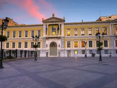 Piraeus Bank - Photo 4