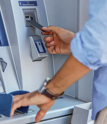 Alpha Bank - Photo 2