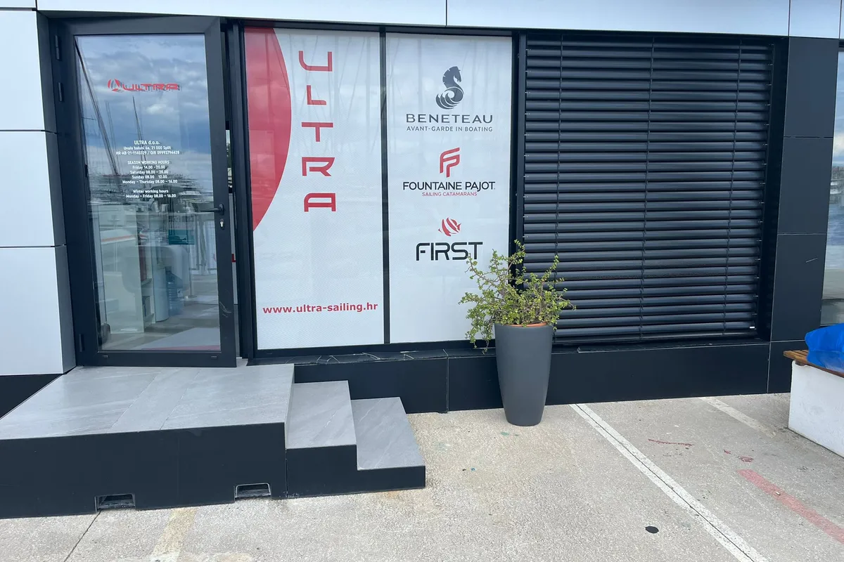 Ultra Sailing - Photo 1