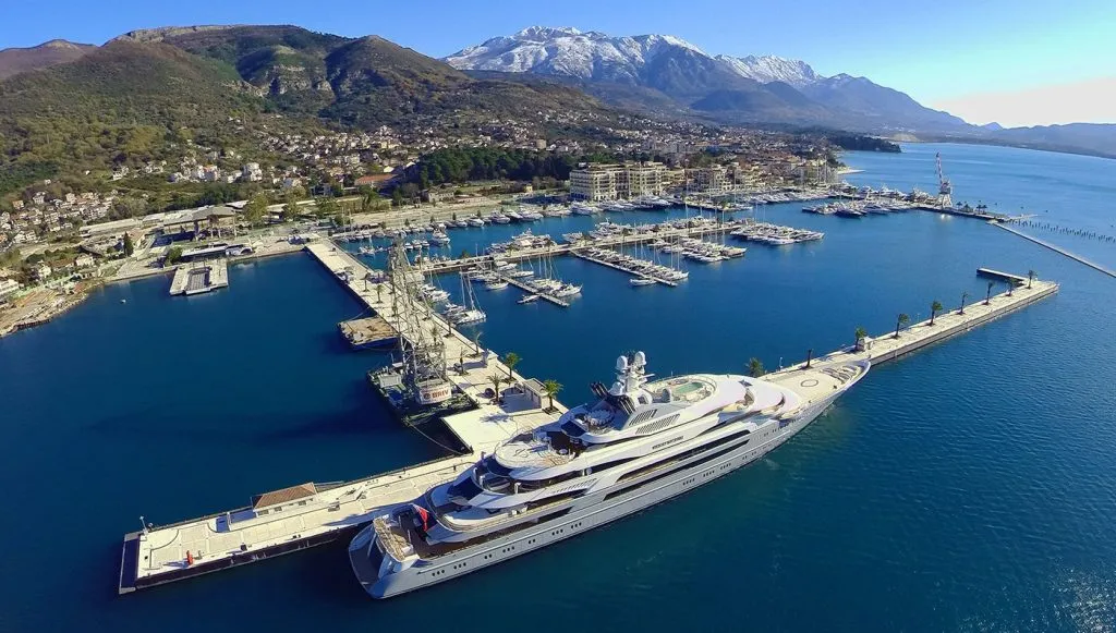 Fuel Dock - Photo 4