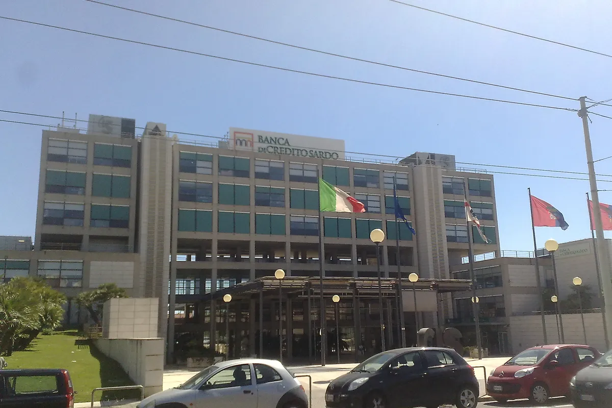 Banca Intesa San Paolo - Photo 3